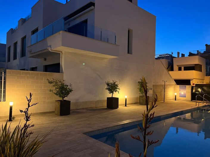 Image No.27-3 Bed Apartment for sale