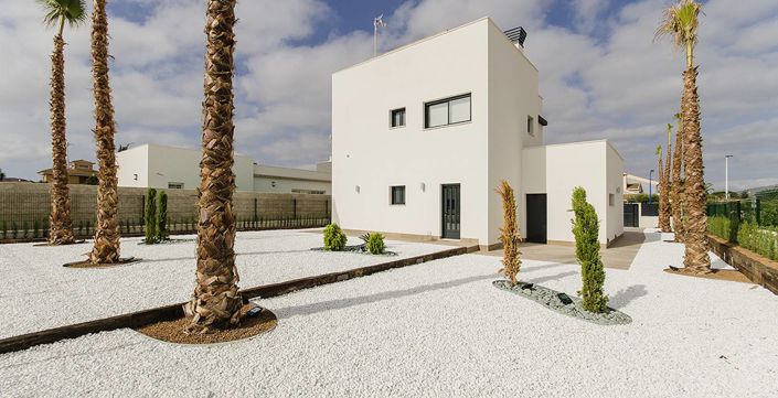 Image No.3-4 Bed Villa for sale