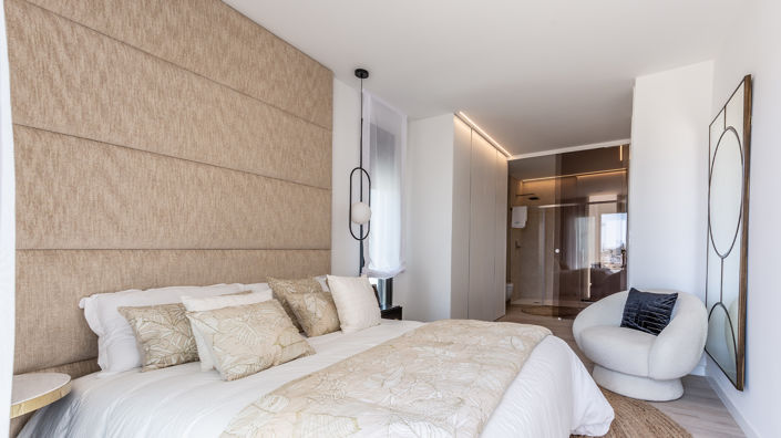 Image No.9-4 Bed Villa for sale