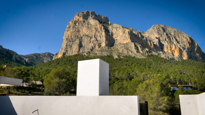 Image No.21-3 Bed Property for sale