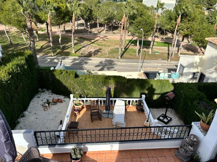 Image No.20-3 Bed Property for sale