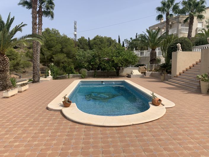 Image No.26-3 Bed Villa for sale