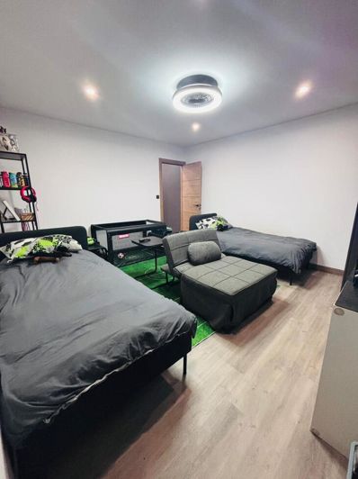 Image No.25-4 Bed Townhouse for sale