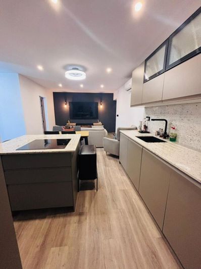 Image No.3-4 Bed Townhouse for sale