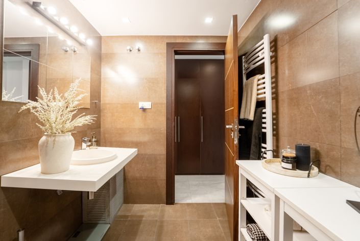 Image No.23-3 Bed Apartment for sale