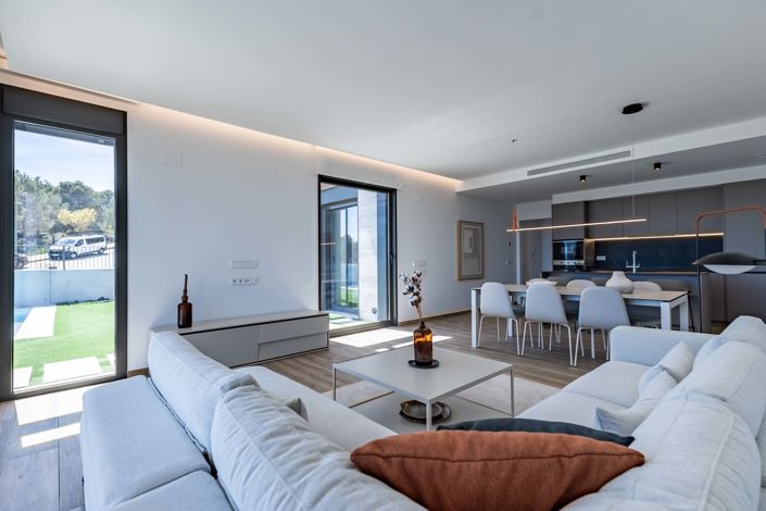 Image No.11-4 Bed Villa for sale