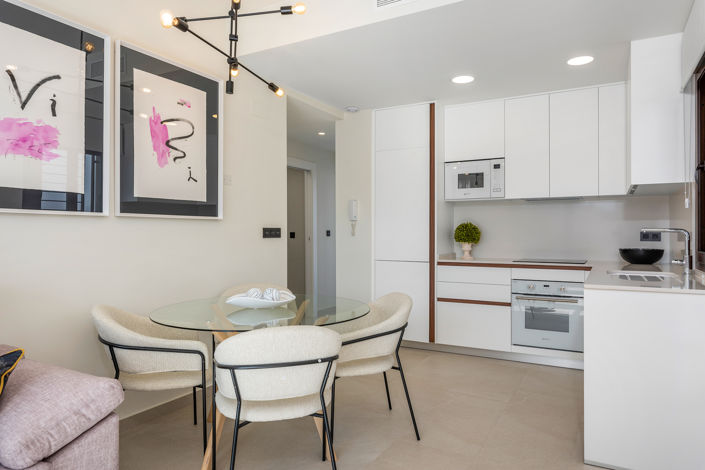 Image No.8-3 Bed Apartment for sale