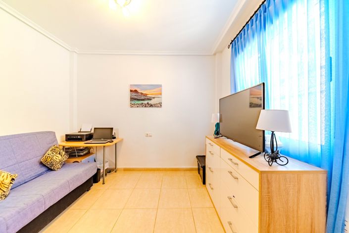 Image No.10-Appartement de 2 chambres à vendre à Los Altos