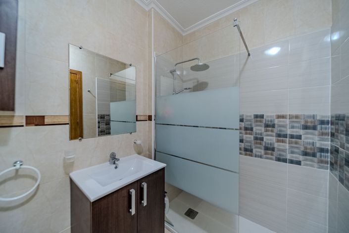 Image No.13-Appartement de 2 chambres à vendre à Los Altos