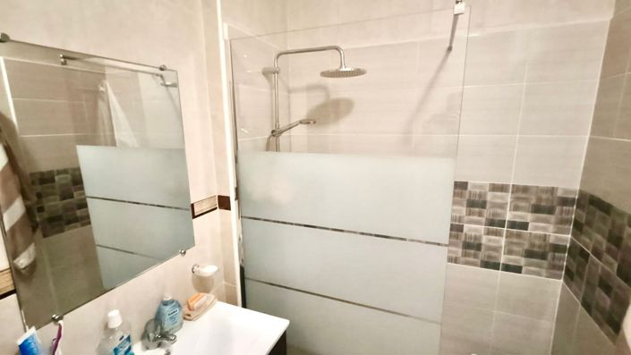 Image No.15-2 Bed Apartment for sale