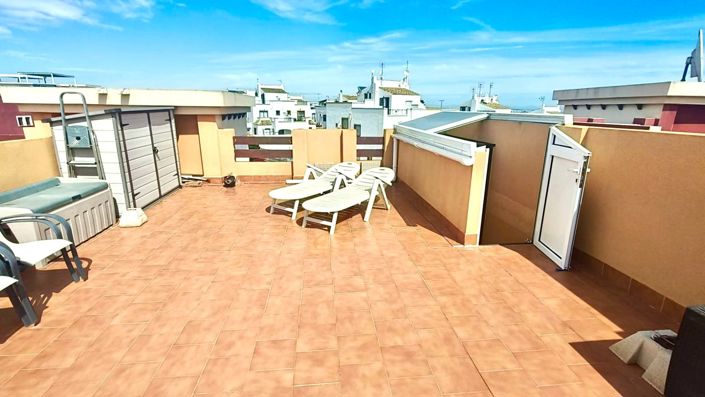 Image No.21-2 Bed Apartment for sale