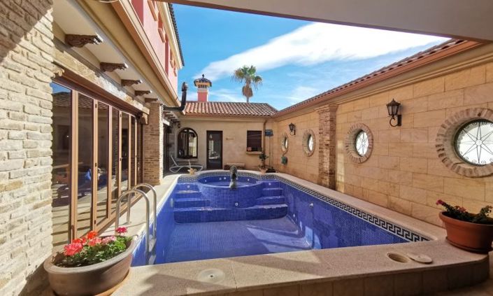 Image No.33-4 Bed Villa for sale