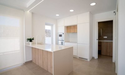 82d004e7-bca05dca-45af-4170-a4a6-aa914b844c66