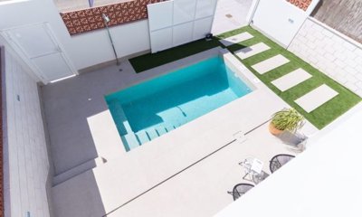 299d0548-1365dee3-cf1b-400e-8fc3-bc3f03d2672d