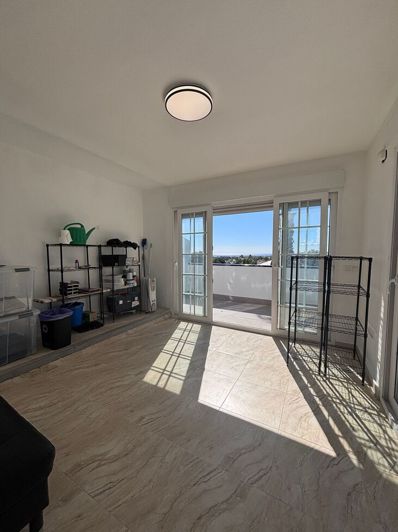 Image No.17-2 Bed Property for sale