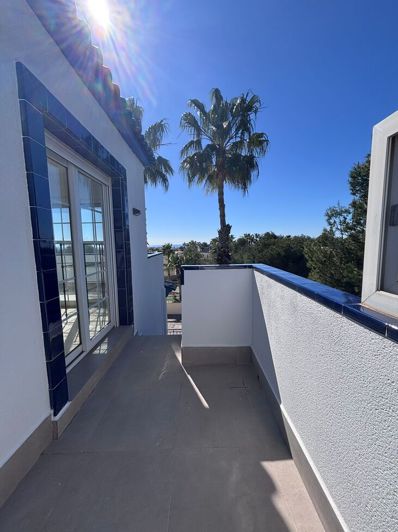 Image No.19-2 Bed Property for sale