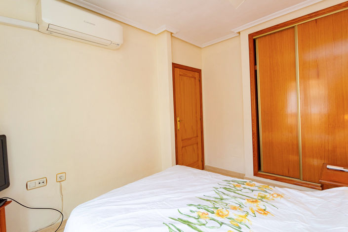 Image No.15-3 Bed Townhouse for sale