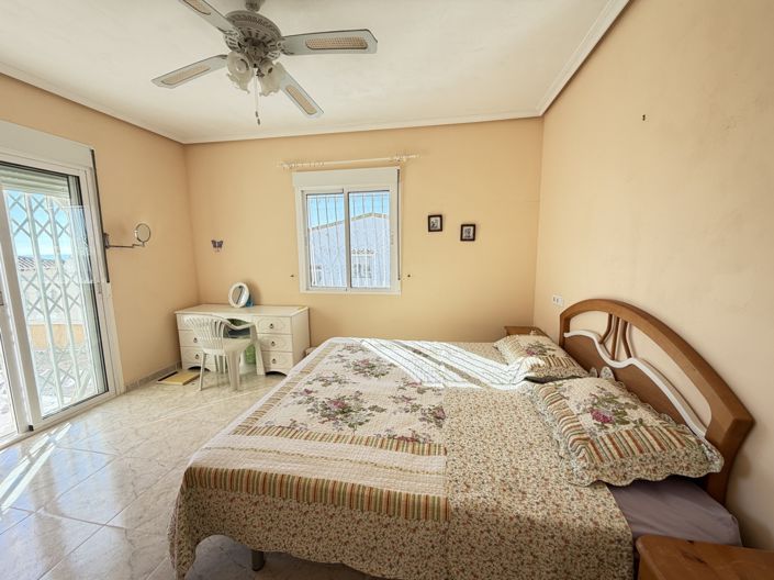 Image No.19-3 Bed Villa for sale