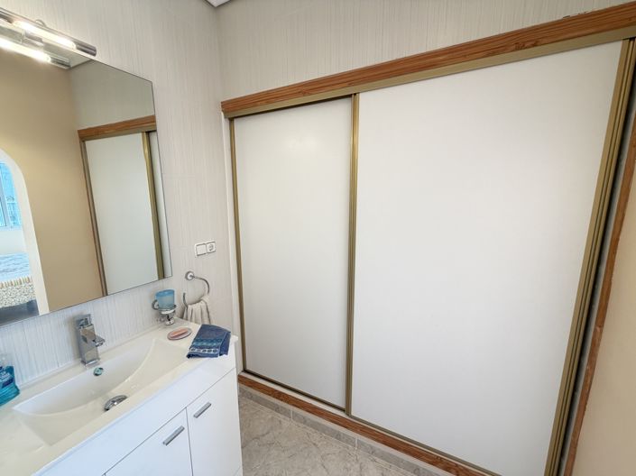 Image No.22-3 Bed Villa for sale