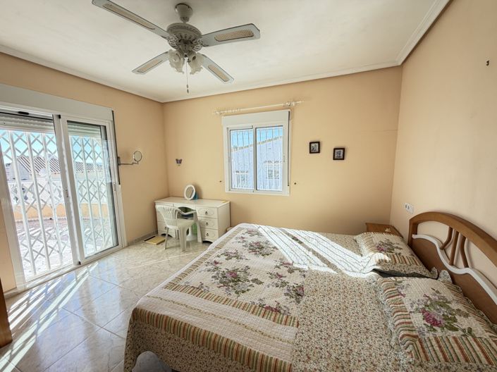 Image No.23-3 Bed Villa for sale