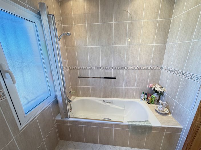 Image No.26-3 Bed Villa for sale