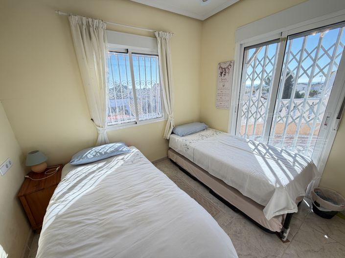 Image No.28-3 Bed Villa for sale