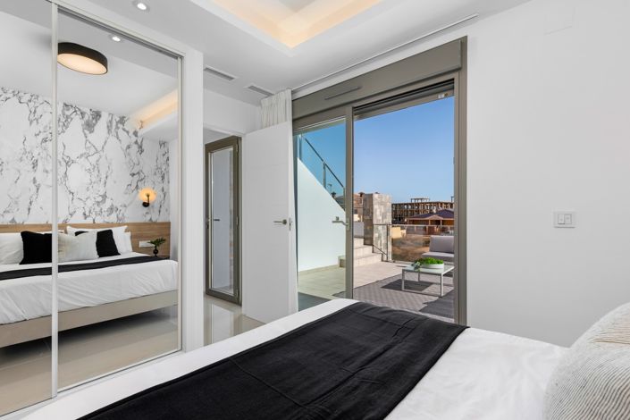 Image No.25-3 Bed Villa for sale