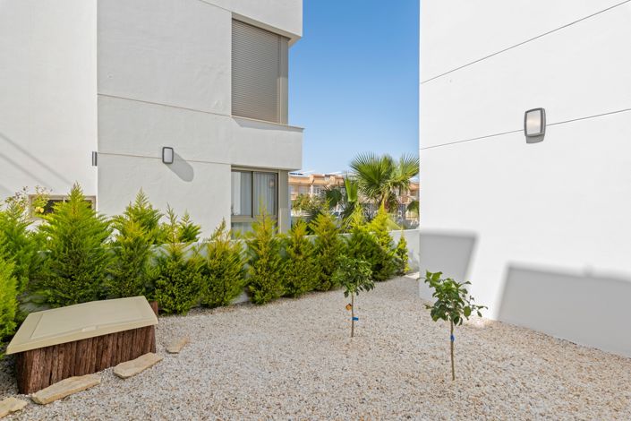 Image No.6-3 Bed Villa for sale