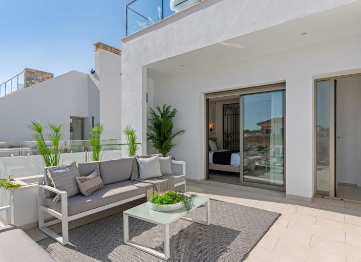 Image No.8-3 Bed Villa for sale