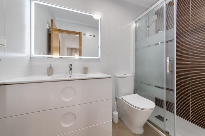 Image No.26-1 Bed Apartment for sale