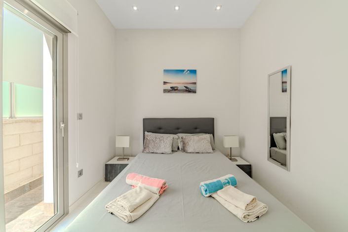 Image No.18-4 Bed Villa for sale