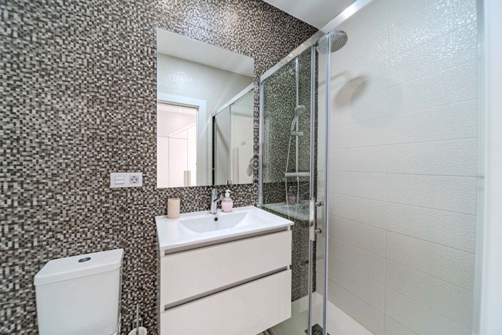 Image No.25-4 Bed Villa for sale