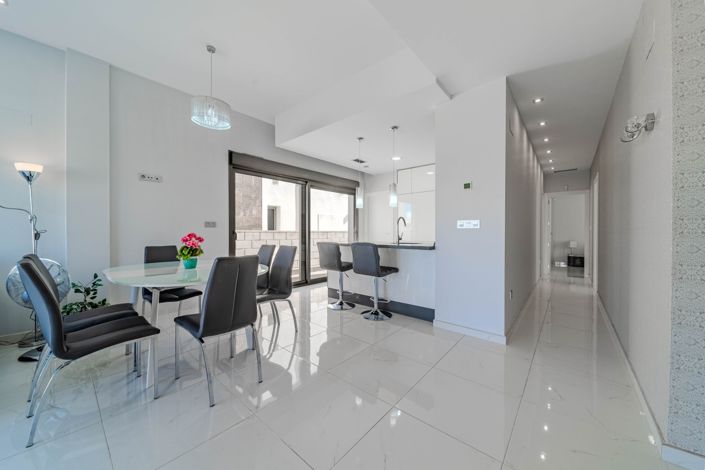 Image No.5-4 Bed Villa for sale