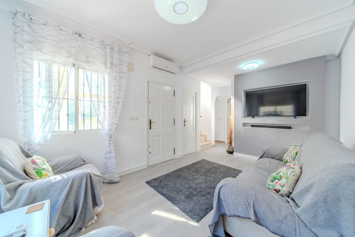 Image No.6-3 Bed Villa for sale