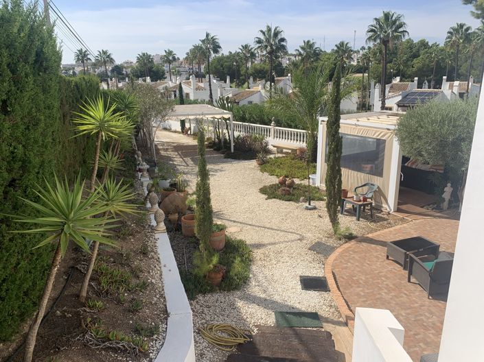 Image No.25-4 Bed Villa for sale