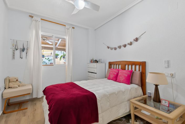 Image No.16-2 Bed Apartment for sale