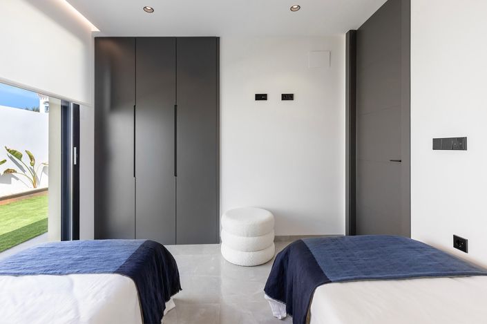 Image No.50-3 Bed Villa for sale