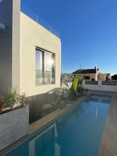 Image No.10-4 Bed Villa for sale