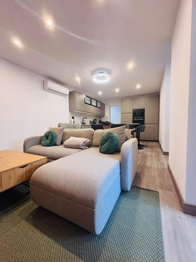 Image No.2-4 Bed Townhouse for sale