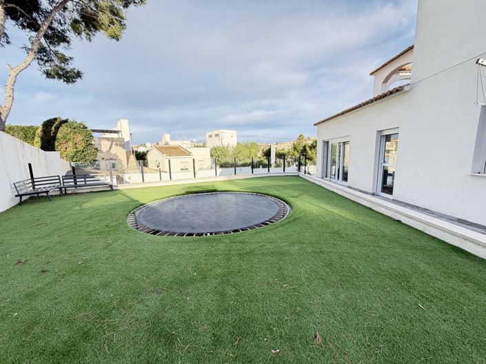 Image No.30-6 Bed Villa for sale