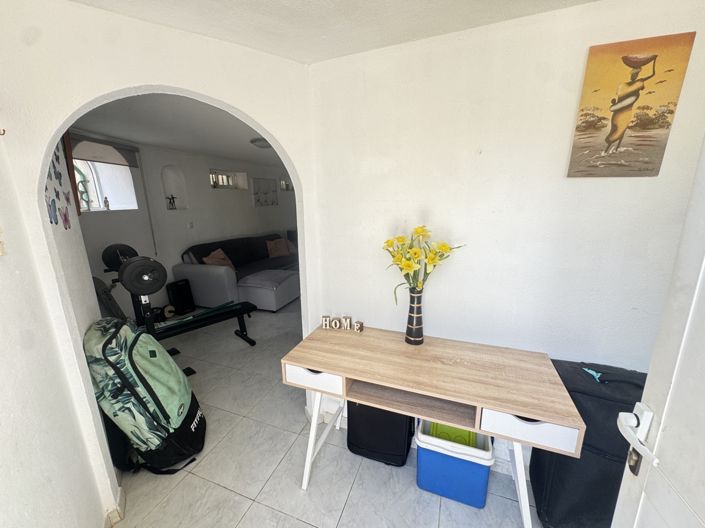 Image No.15-4 Bed Property for sale