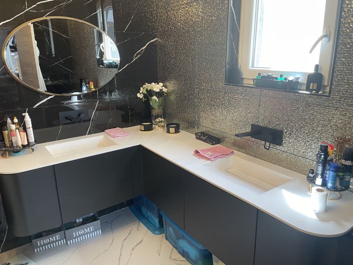 Image No.11-4 Bed Property for sale