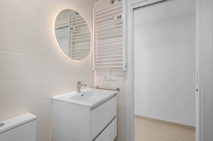 Image No.18-2 Bed Apartment for sale