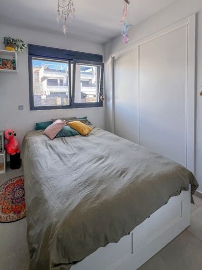 Image No.12-3 Bed Apartment for sale