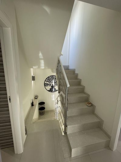 Image No.27-2 Bed Property for sale