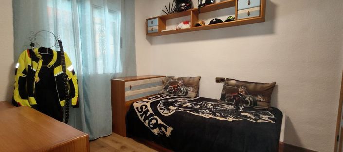 Image No.10-2 Bed Property for sale