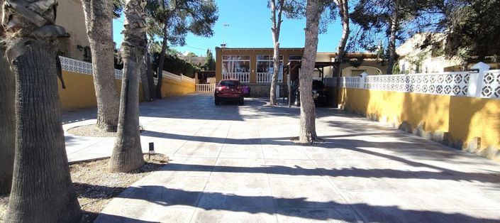 Image No.2-2 Bed Property for sale