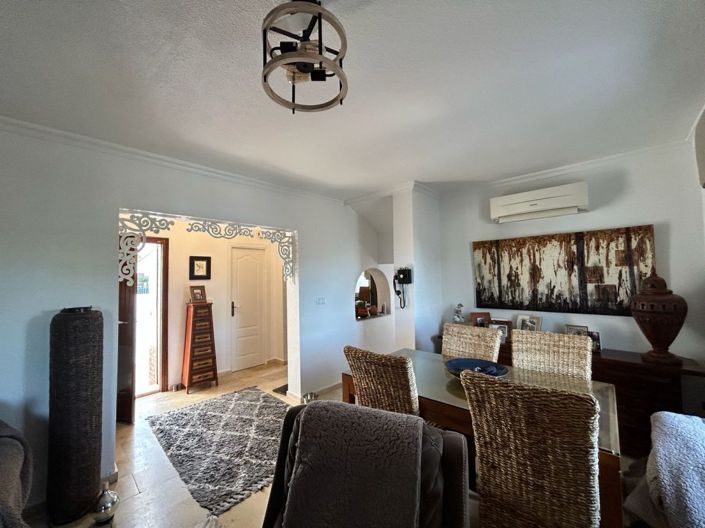 Image No.13-3 Bed Property for sale