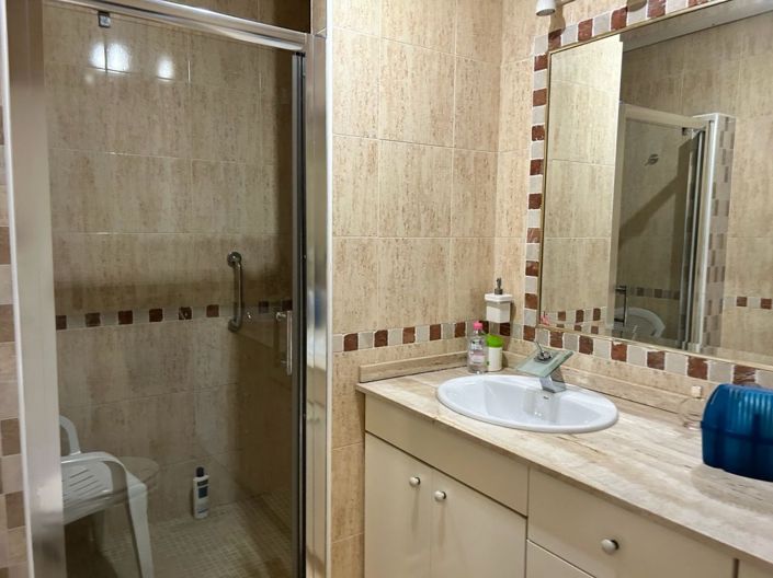 Image No.16-3 Bed Property for sale