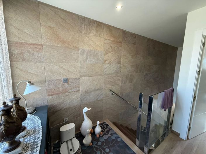 Image No.18-3 Bed Villa for sale